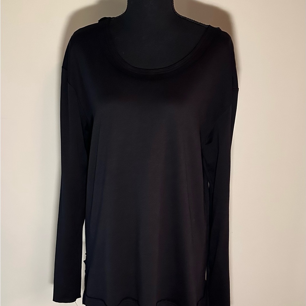 PIMA COTTON DETAIL TEE PLANET by Lauren G